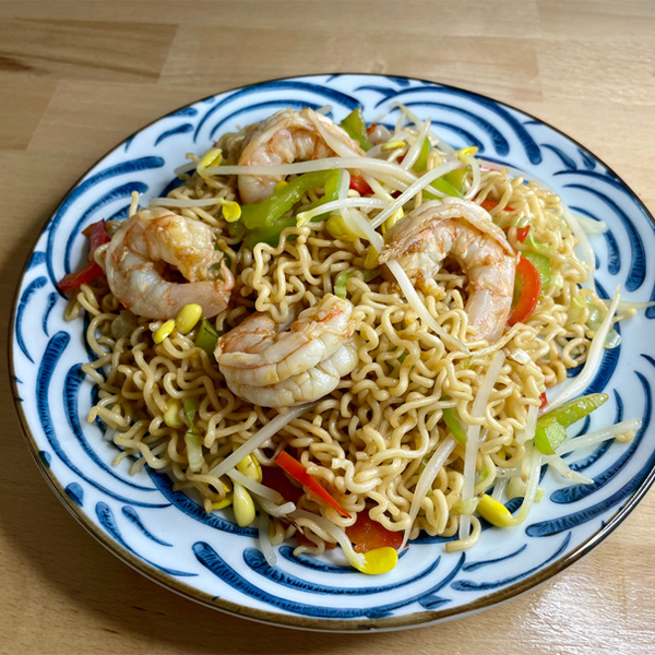 Yakisoba con Gambas